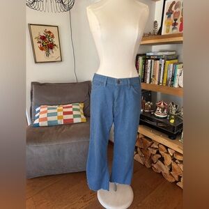 Vintage 90’s Levi’s cut cropped action  Denim Jeans